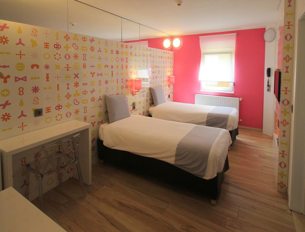 Hotel Ibis Styles La Louvière Exterior foto